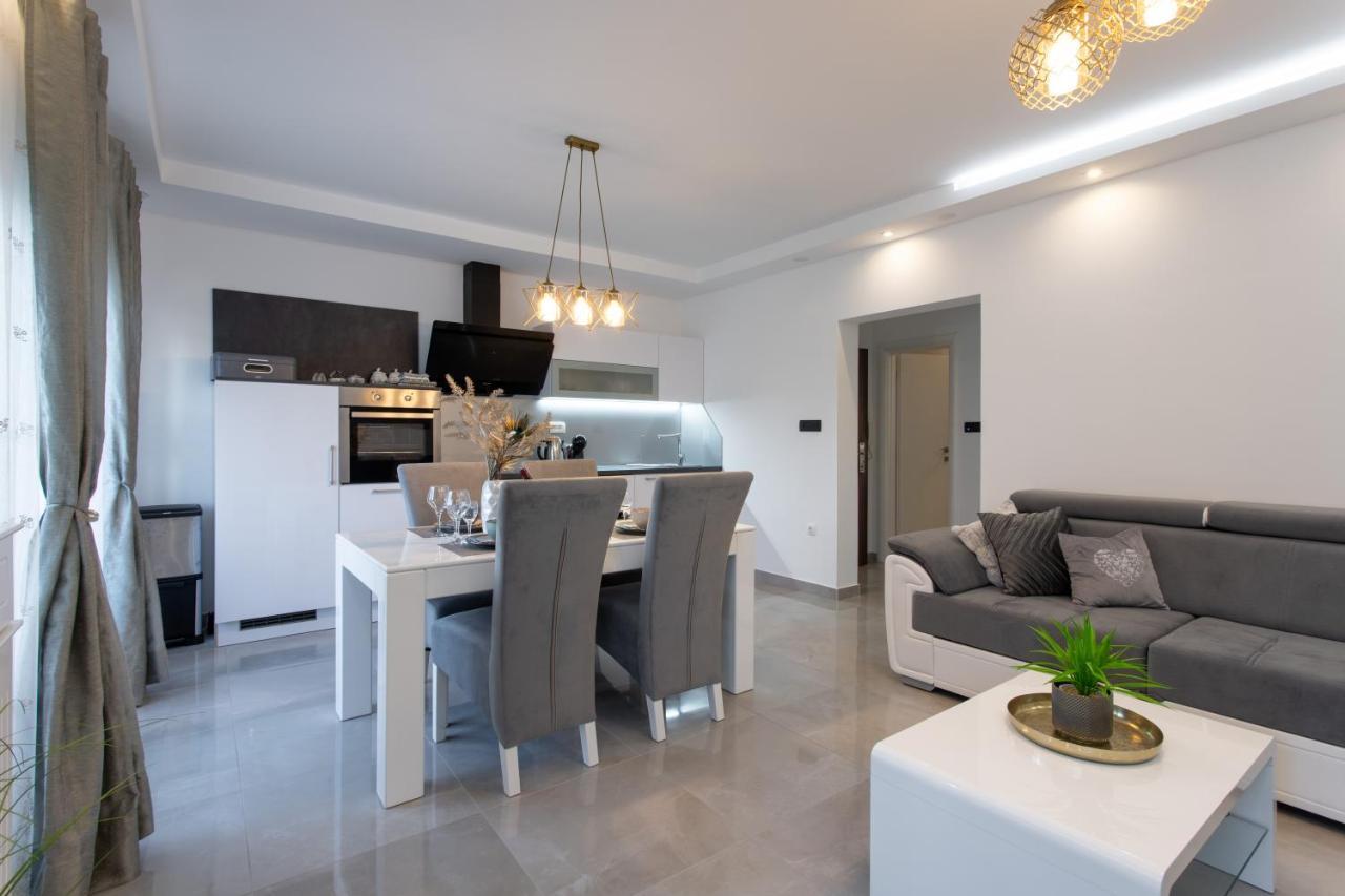 Villa Padre Podstrana Esterno foto