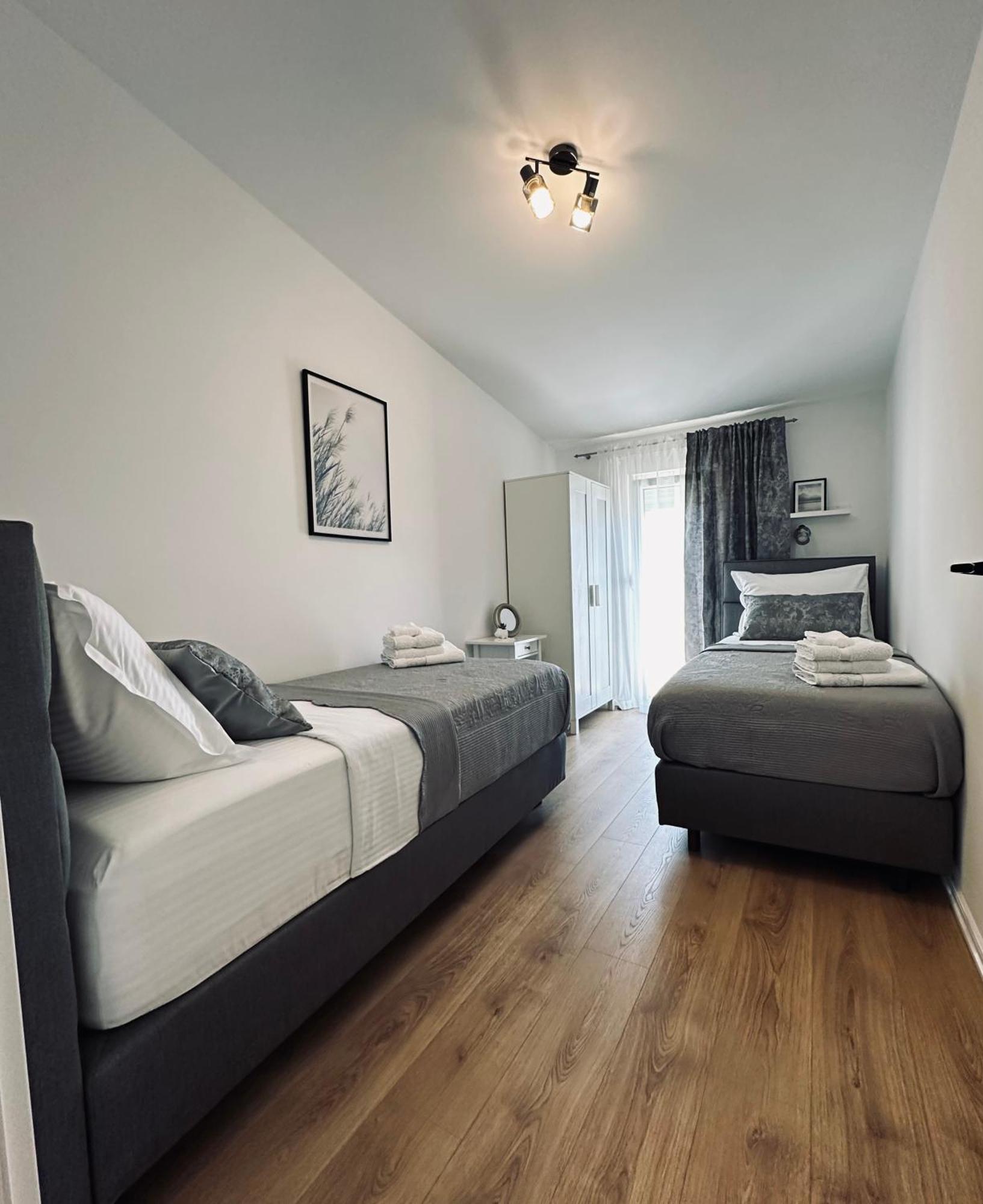 Villa Padre Podstrana Esterno foto