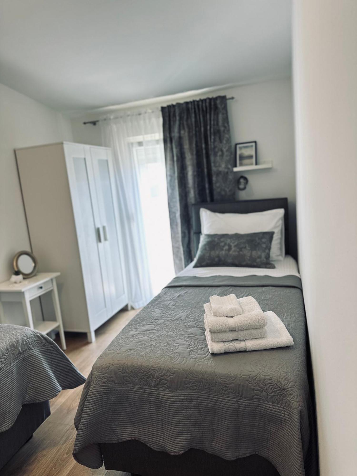 Villa Padre Podstrana Esterno foto